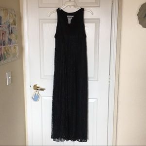 Beautiful sleeveless, black lace dress.